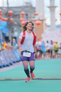 BIB: 5525
                            <button type="button" onclick="openModal(21764434)" class="btn btn-primary btn-sm float-right btn-popup" data-toggle="modal" data-target=".modal-high-quality">
                        <i class="fas fa-shopping-cart"></i> Add to Cart
                    </button>
                                            <button type="button" onclick="isThisMe(21764434, true)" class="btn btn-success btn-sm float-right btn-popup btn-isme hidden" data-toggle="tooltip" data-placement="bottom" title="นี่คือรูปของคุณใช่ไหม คลิกที่นี่เพื่อเอาเข้าอัลบั้ม">
                        <i class="fas fa-plus"></i> Add to album
                    </button>
                    <button type="button" onclick="isThisMe(21764434, false)" class="btn btn-warning btn-sm float-right btn-popup btn-isnotme hidden">
                        <i class="fas fa-ban"></i> Remove from album
                    </button>